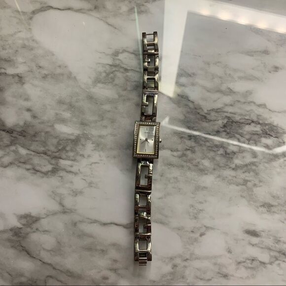 Guess Silver Womens Fashion Watch - Picture 1 of 4